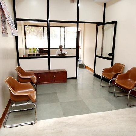 Hotel Gomatgiri Aurangabad  Eksteriør billede